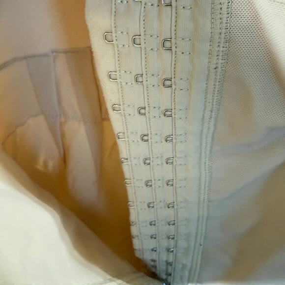 Curvy Body Stage 1 Knee Length Post Lipo BBL Faja - Picture 2 of 15